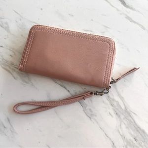 Universal Threads Pink Dusty Rose Wallet Wristlet